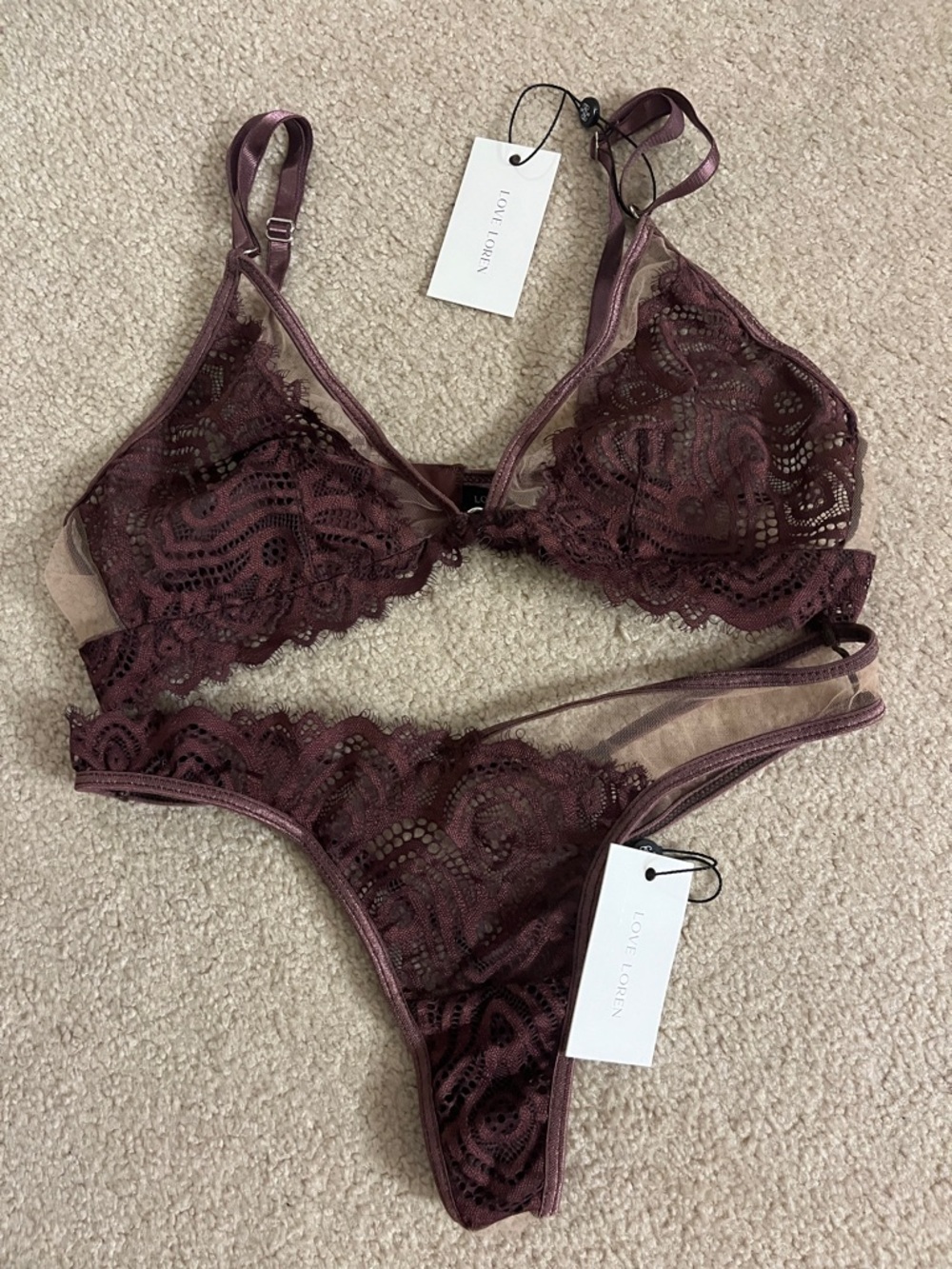 Love Loren lingerie set